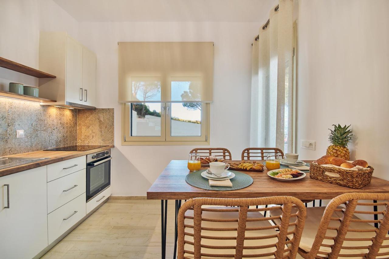 Villa Vera - Brand New Seafront Villa! *
